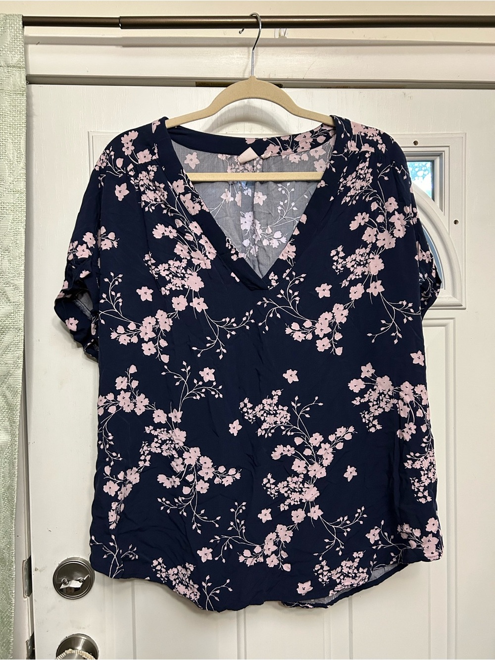 Gap Women’s Navy Floral V-Neck Blouse with Pink Blossoms